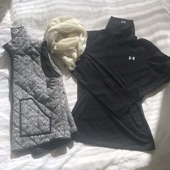 Under Armour Tops - Under Armour Cold Gear long sleeved shirt